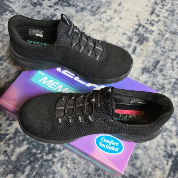 Skechers Black Wide Fit Sneakers Size 7 - Picture 2 of 4